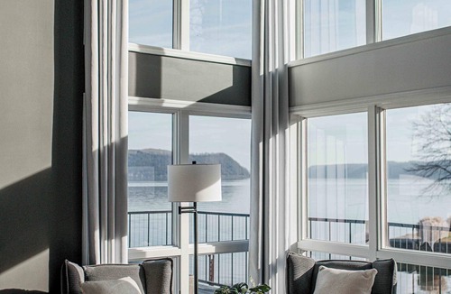 Wrightsville House | Rivers Edge Unique Kids Playroom + Stunning Water Views + Hot Tub