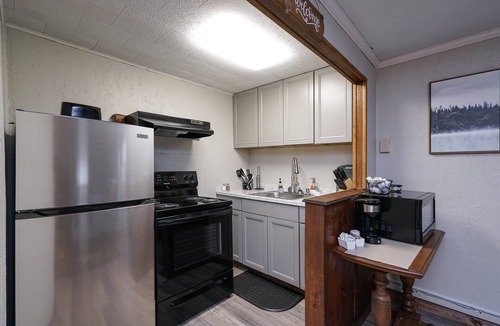 Leadsville Cabin | Riverside De Luxe*WiFi*Steps to the River