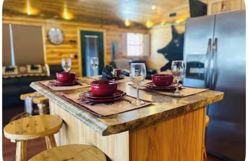 Elkins Cabin | RiversideOasis/BEACH/HotTub/Fishing/FirePit/Kayaking/FamilyFun