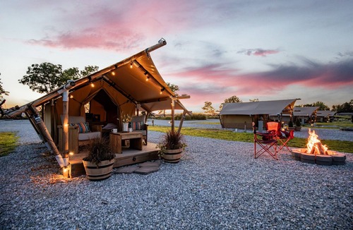 Cassville RV Rental | Roaring River's Cozy Nature Retreat