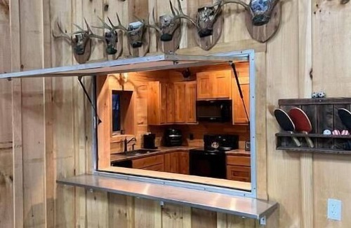Brixey Cabin | Rockbridge UTV Riding BIKING HUNTING INDR BATTING CAGE & ARCHERY SHOOTING Range