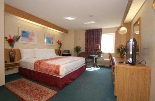 Willington Hotel | Rodeway Inn Willington North