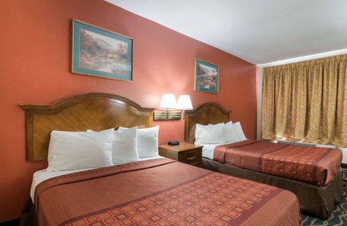 Wormleysburg Hotel | Rodeway Inn Wormleysburg - Harrisburg