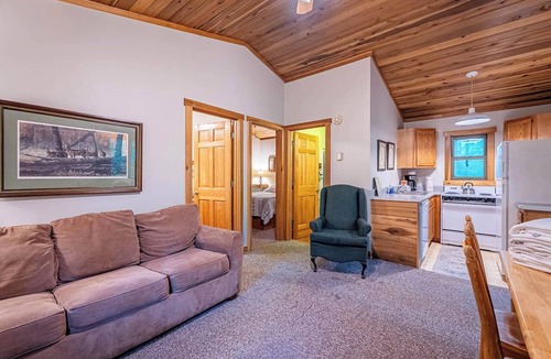 Victor Cabin | Romantic Cabin 1 with Hot Tub on Screened porch next to National Park