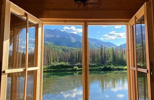 Denali Cabin | Romantic Lakefront Cabin with Mountain Views, Perfect for a Trip to Cantwell, Alaska