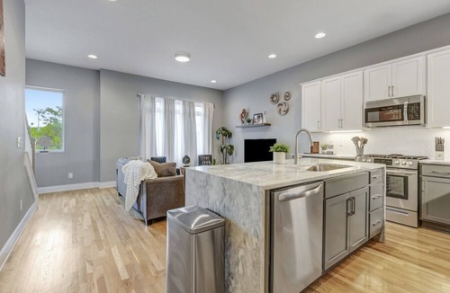 Haynes Area Villa | Rooftop Fire Pit + River Views | 4BR, 4 Private Baths | Sleeps 12