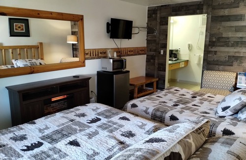 Ohiopyle Hotel | Room: Steps from Raftng, Hiking & Dining in Ohiopyle