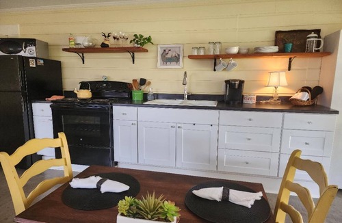 Downtown Little Rock Cottage | Rosemont B&B Cottages