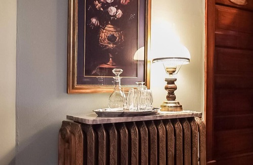 Midtown Bed & Breakfast | Royal Retreat