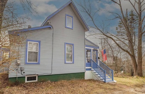 Peaks Island House | RubySayl Summary: Sim