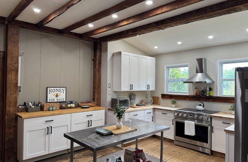 Hinsdale House | Rustic 4-bedroom farmhouse in bucolic Hinsdale, MA