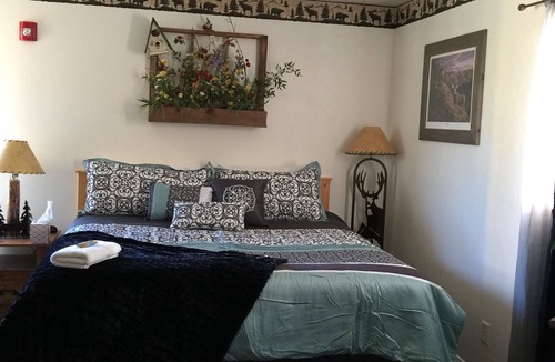 Ely Hotel | Rustic Inn Motel