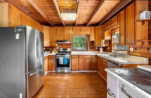Baker Cabin | Rustic-Modern Mountain Cabin with Private Pond & Fire Pit Near Lost River, Baker, West Virginia