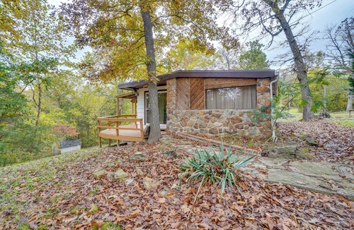 Shell Knob Cabin | Rustic Retreat w/Deck: 1 Mi to Table Rock Lake