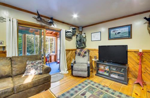 Searsport House | Rustic Searsport Cabin: Loft + Sunroom on 10 Acres