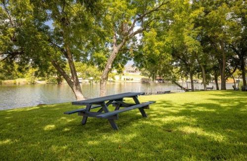 Burnet RV Rental | RV Site - Pull Through 43