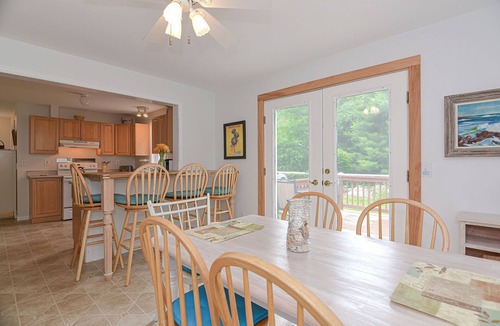 Rockport House | Sage Hill: Quiet woodsy escape by Long Beach in Rockport