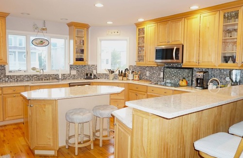 Lewes House | SALTWATER SAPPHIRE - 4BD, 3.5BA - Sleeps 10 - Short walk to the Beach!