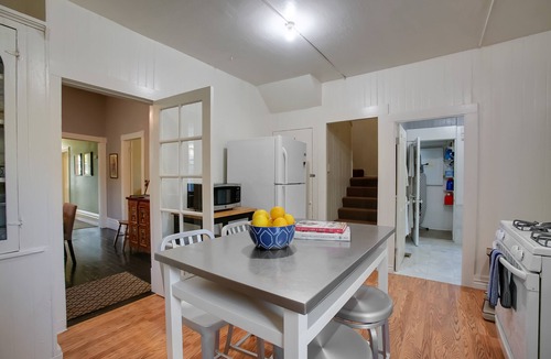 Oak Park House | Santa Barbara Classic - In the Heart of Santa Barbara!