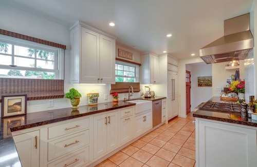 Santa Barbara Cottage | Santa Barbara Vacation Rental w/Pool & Hot Tub!