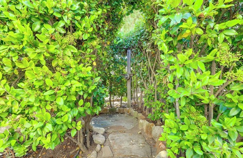 Santa Barbara Cottage | Santa Barbara Vacation Rental w/Pool & Hot Tub!