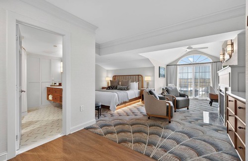 Old Saybrook Center Hotel | Saybrook Point Resort & Marina