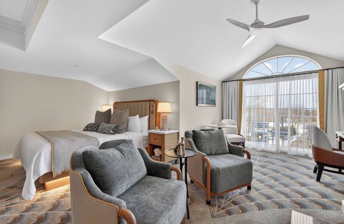 Old Saybrook Center Hotel | Saybrook Point Resort & Marina
