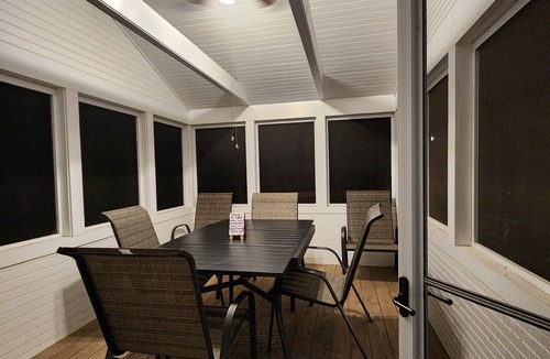 South Casco House | Scenic 2-bedroom Tiny Home on the Lake with dock, boat ramp & screenhouse