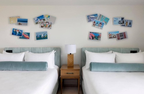 South Yarmouth Hotel | Scenic River View Room, Outdoor Pool w/Scenic View, Near Bass River Lighthouse