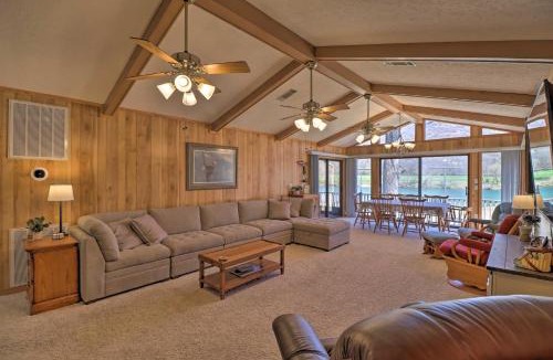 Lone Rock House | Scenic Riverview Getaway w/Screened Porch!