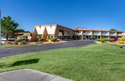 Page Hotel | Scenic View Inn - Lake Powell - Page AZ
