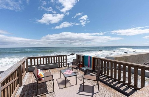 Scituate House | Scituate-Weddings, Family Gatherings, Pet Friendly
