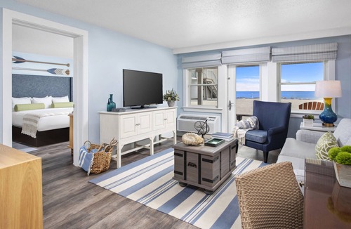 Silver Beach Hotel | Sea Crest Beach Resort