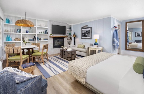 Silver Beach Hotel | Sea Crest Beach Resort