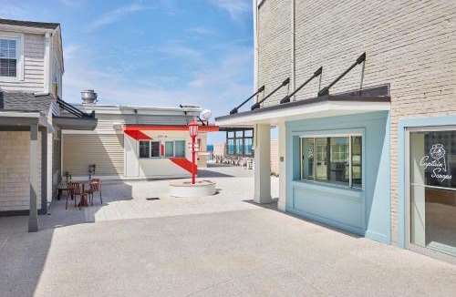 Silver Beach Hotel | Sea Crest Beach Resort