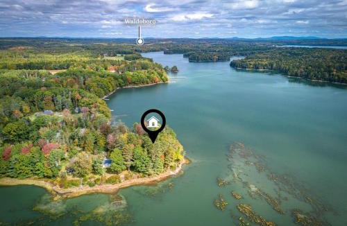 Waldoboro House | Sea Heather Cottage: Sunny Waterfront Escape for N