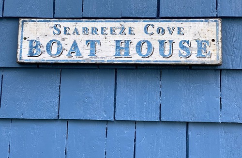 Spruce Head Apartment | Seabreeze Cove “Boat house” Waterfront Apartment