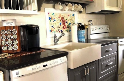 Prime Hook Beach Cottage | Seahaven Cottage- a beach-front, pet friendly cottage on Prime Hook Beach