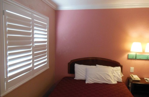 Seaside Hotel | Sealamp Inn