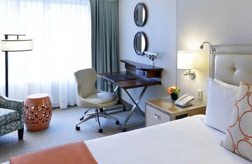 Seaport District Hotel | Seaport Boston | Deluxe King | Steps to Museums, Shops, Breweries