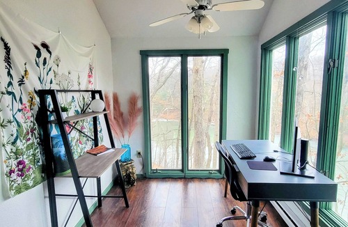 Sleepy Hollow House | Secluded 3-bedroom, 2-loft lakefront house in private Sleepy Hollow community.