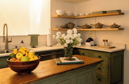 Roxbury House | Secluded Architectural gem in the heart of Roxbury - Modern, Chic & Dreamy Pool