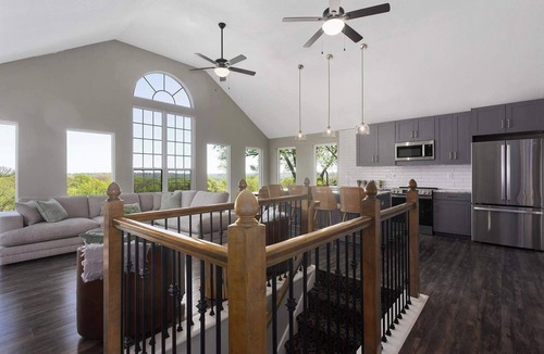 South Kansas City Apartment | Secluded Loft · Pool, Hot Tub & Nature Trails