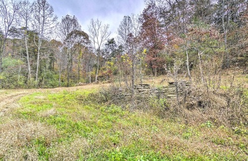 Gallipolis Ferry Apartment | Secluded Patriot Escape - 50 Acres of Hiking!