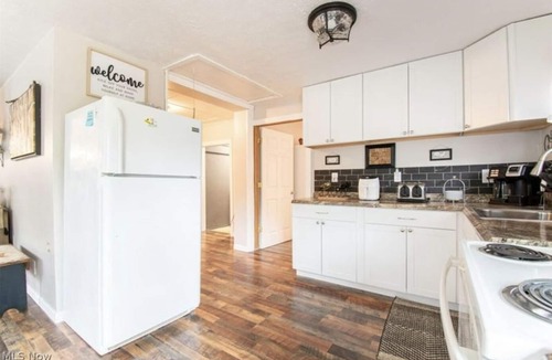 Carrollton House | Secluded, pet friendly, fishing, hot tub, Wi-Fi!