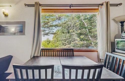Stone Haven House | Secluded Sunset Point mountain top cabin, wifi, Dish TV, firepit