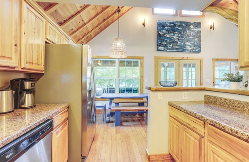 Boswell Cottage | Secluded White River Haven! 4 Mi to Devil's Knob