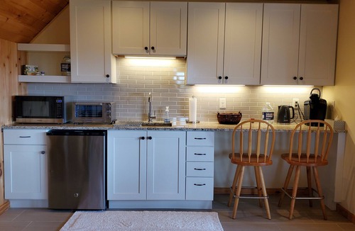Wayland Apartment | Separate guest studio apartment 2.5 miles from downtown Chagrin Falls