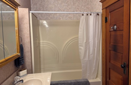 Mitchell County House | Serene 2-bedroom house with bunkroom in charming Cawker City, Fully furnished.