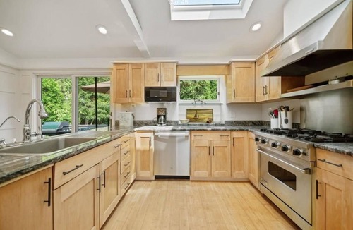 Haversham House | Serene 4-bedroom Beach Area Home in Shelter Harbor
